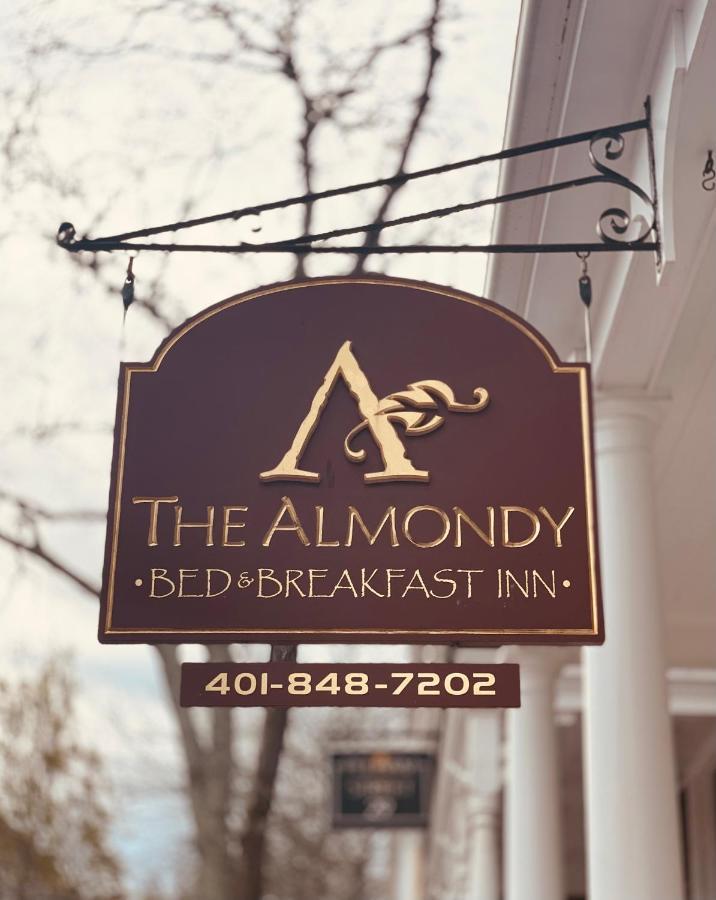 Almondy Inn Bed & Breakfast Newport Exterior photo